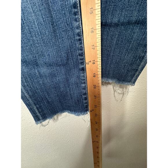 AG Medium Wash Whiskered Raw Hem Stilt Crop Cigarette Crop Jean 29 - Picture 15 of 15